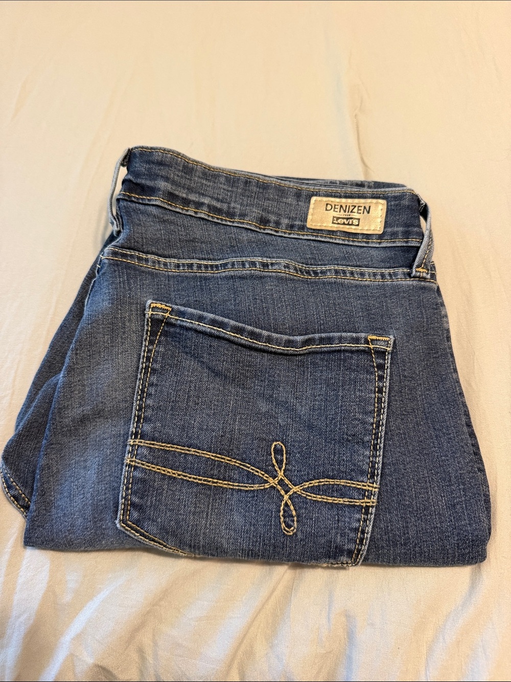 Denizen from Levi's Modern Skinny Jeans in Medium Blue Size 12L W31 L34